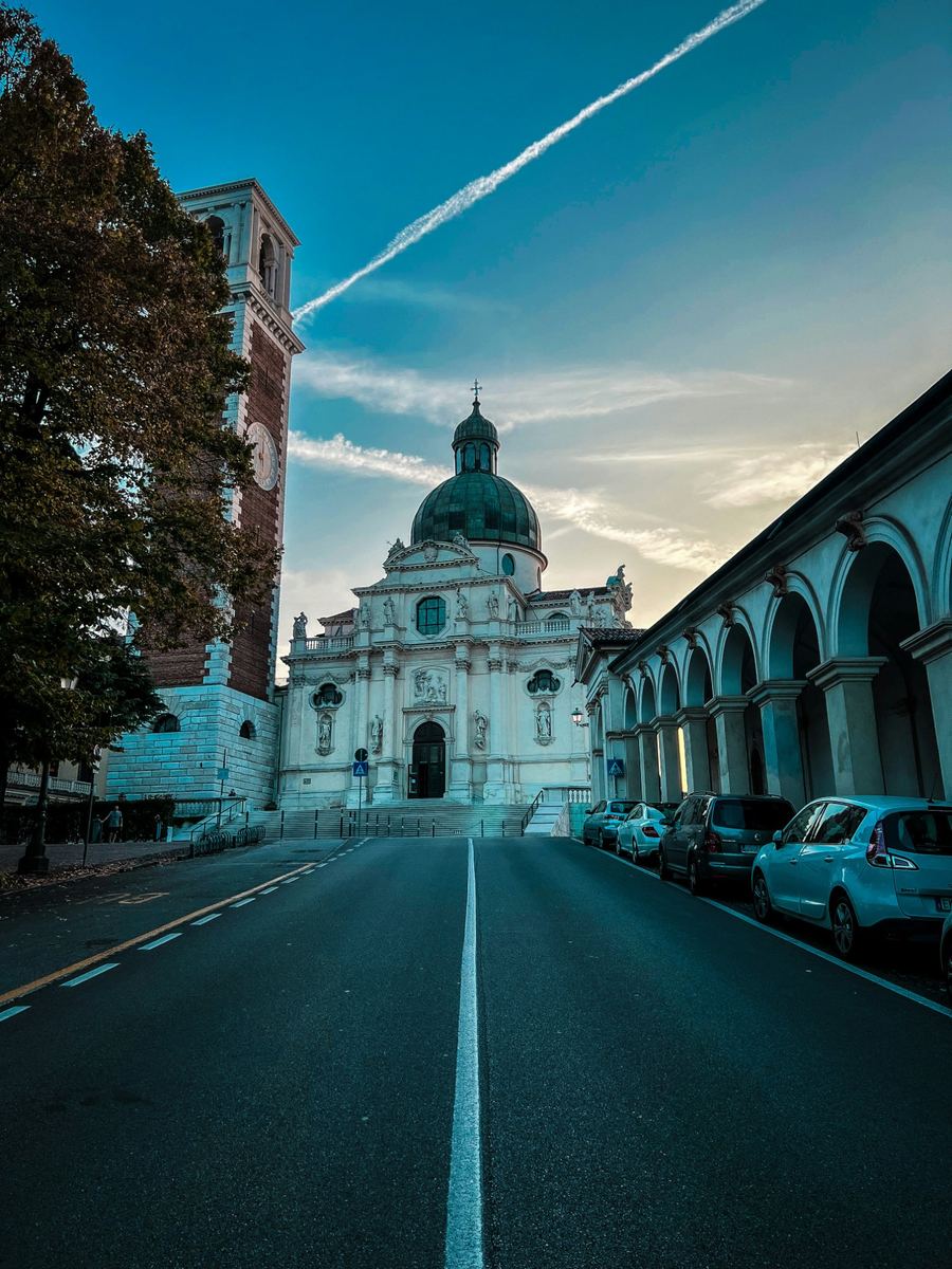Vicenza, chiesa di Santa Corona e centro storico