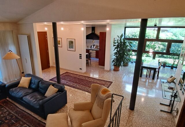 Signorile Villa Affiancata